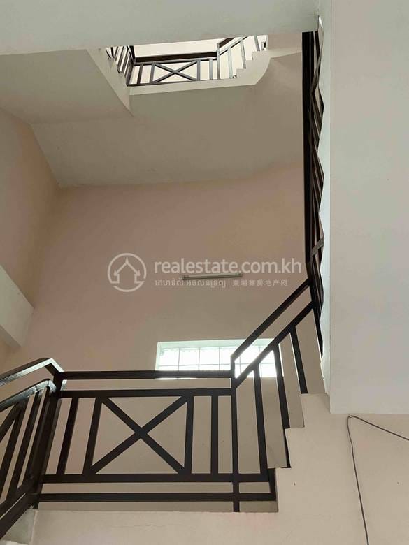 719 sqm Land Size Vila Na prodej