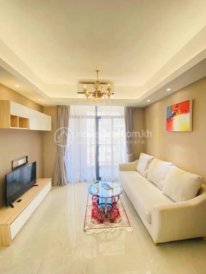 Apartment For Rent with 1 Parking Space