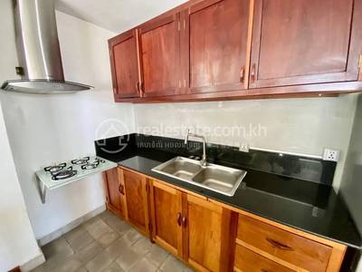 Apartment For Rent with 1 Parking Space