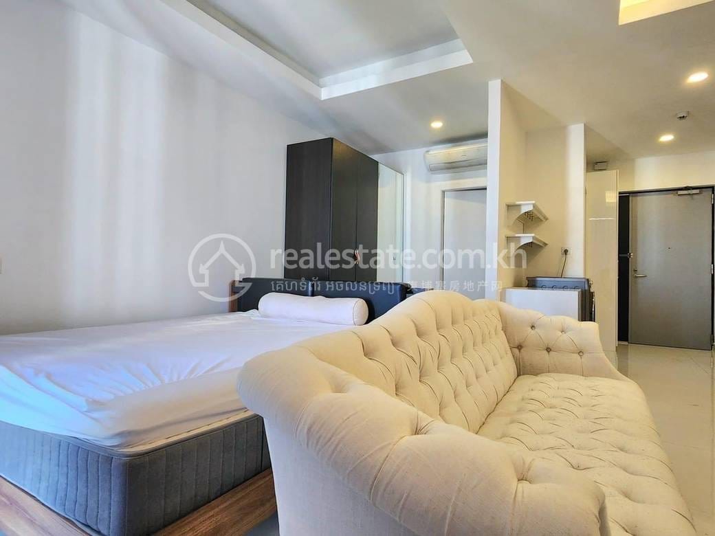 $650 Condo