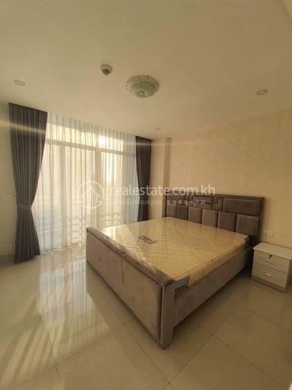 Apartment For Rent in Chamkarmon $1,000