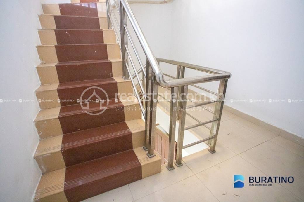 Tuek Thla Flat House For Sale in Tuek Thla