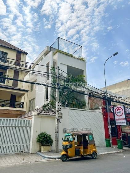 Furnished Villa For Sale