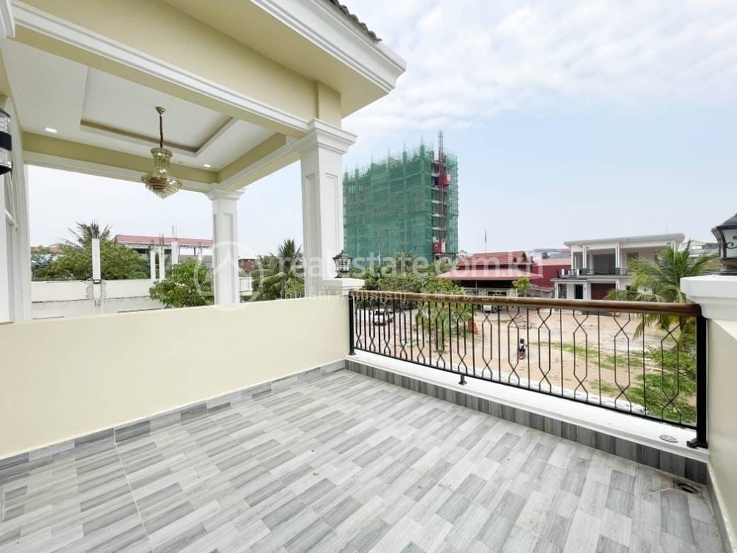 Meanchey120平方米使用面积别墅出租