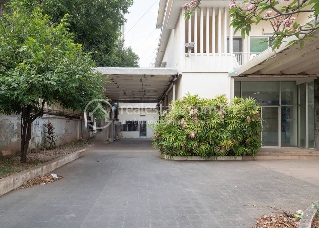Willa Na wynajem w Daun Penh $20,000