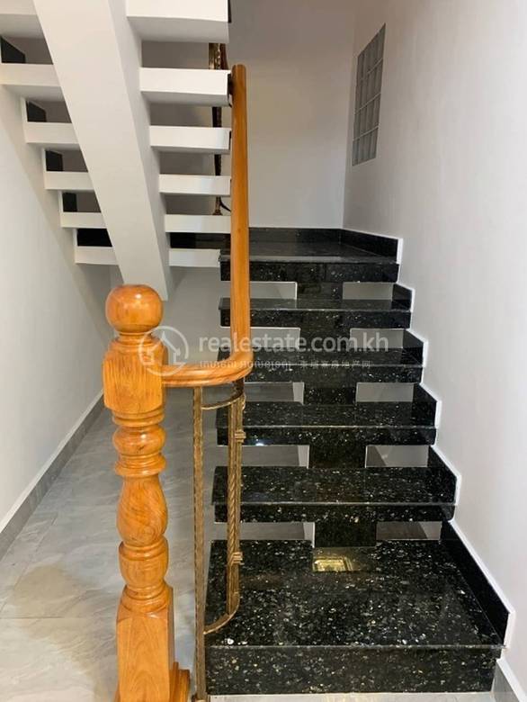 Toul Kork别墅出租，价格$4,500