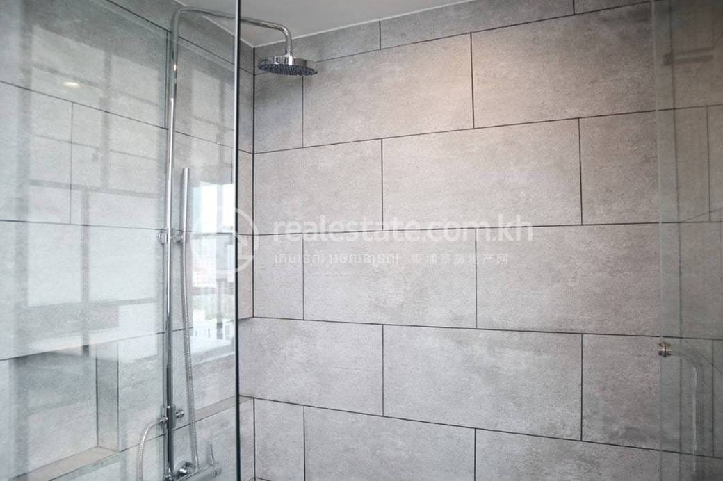 $450 Condo