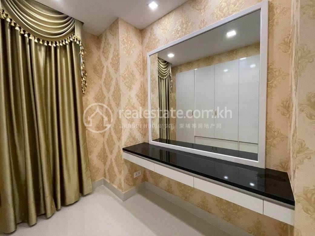 Chbar Ampov II Villa For Sale in Chbar Ampov II