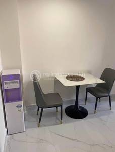UK Condo 548