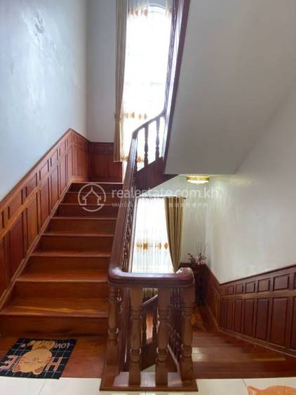 Villa For Sale in Krang Thnong, Sen Sok, Phnom Penh