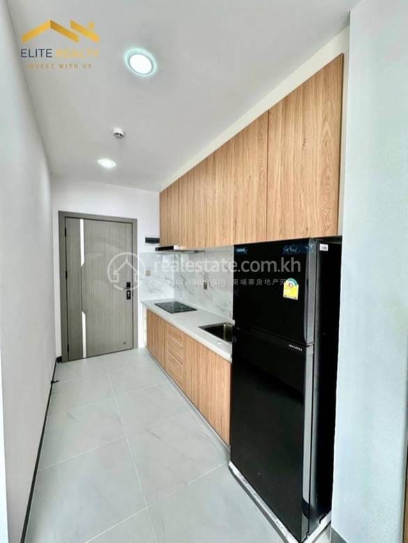 Apartment For Rent with 1 Parking Space