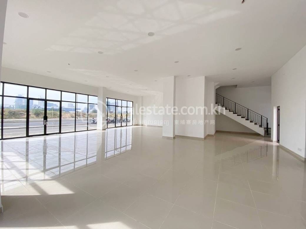 ตึกแถว สำหรับขาย ขนาดที่ดิน 207 ตร.ม. ราคา $3,688,756
