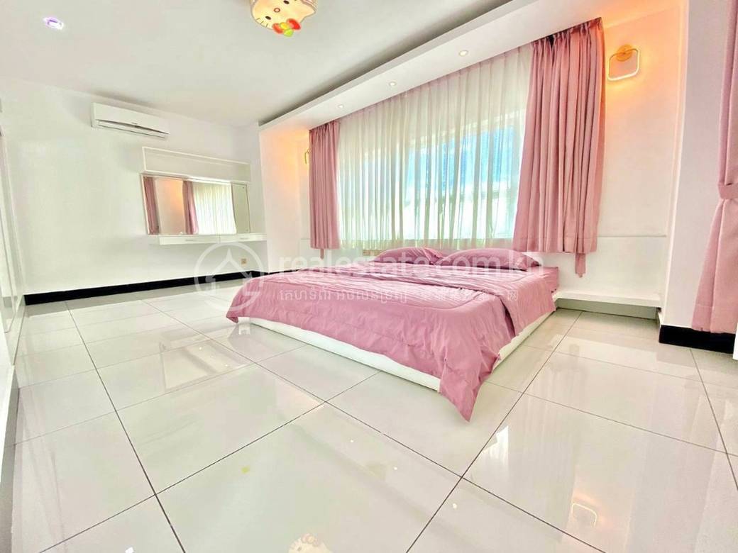 Boeng Keng Kang Apartmán se službami K pronájmu in BKK 3 Boeng Keng Kang $1,600