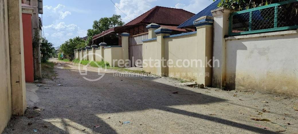 Angk Snuol에 있는 House and lot For Sale & Rent $130,000