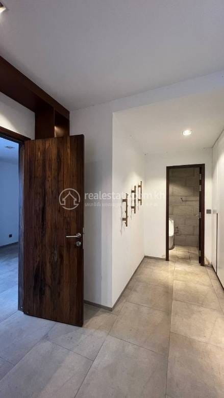 Urban Loft | Condo K pronájmu in Mong Reththy Boulevard 1928 Oknha, Phnom Penh Thmey, Sen Sok, Phnom Penh