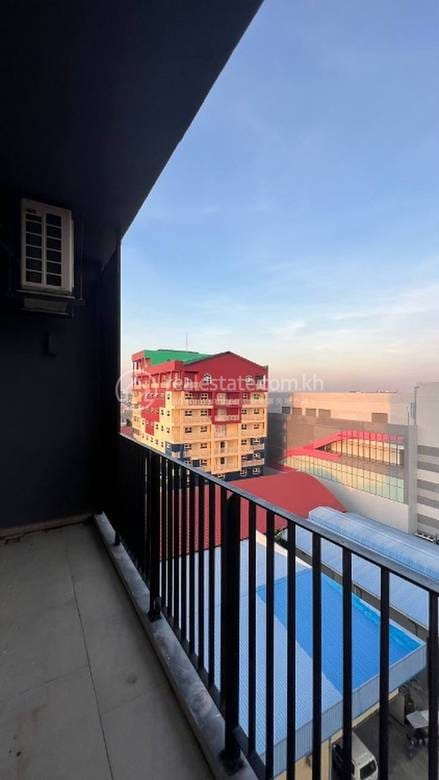 Urban Loft | Zařízeno Condo K pronájmu