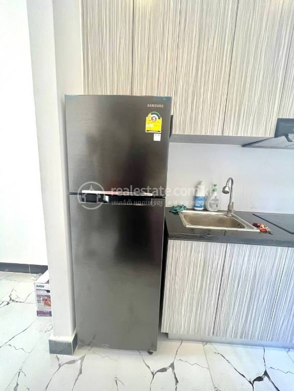Dom z lokalem handlowym Na wynajem w Prek Pnov $500