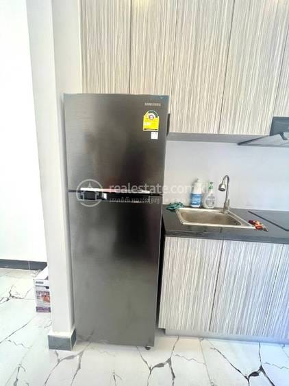 Dom z lokalem handlowym Na wynajem w Prek Pnov $500