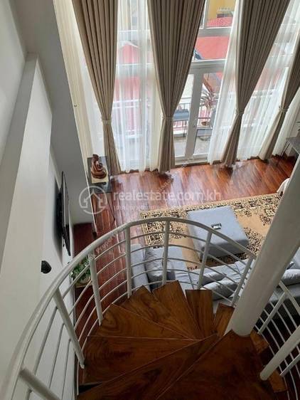 98 sqm Living Size Apartmán K pronájmu in Boeng Keng Kang