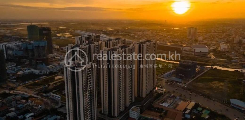 R&F CITY | Zařízeno Condo K pronájmu