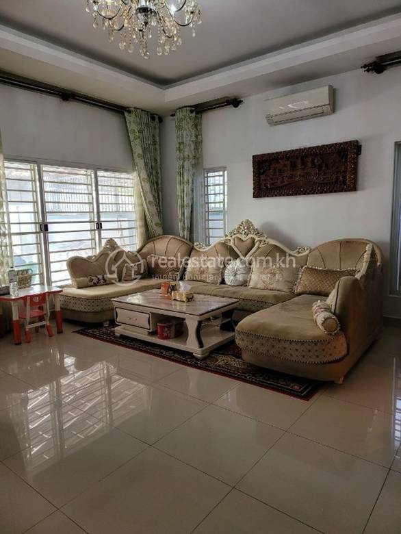 72 sqm Living Size Vila K pronájmu in Sen Sok