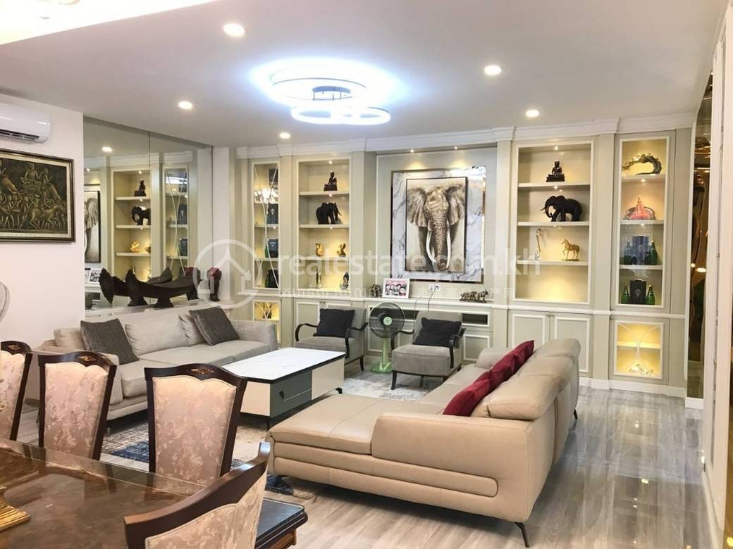Villa À louer de 124 m² habitables à Dangkao