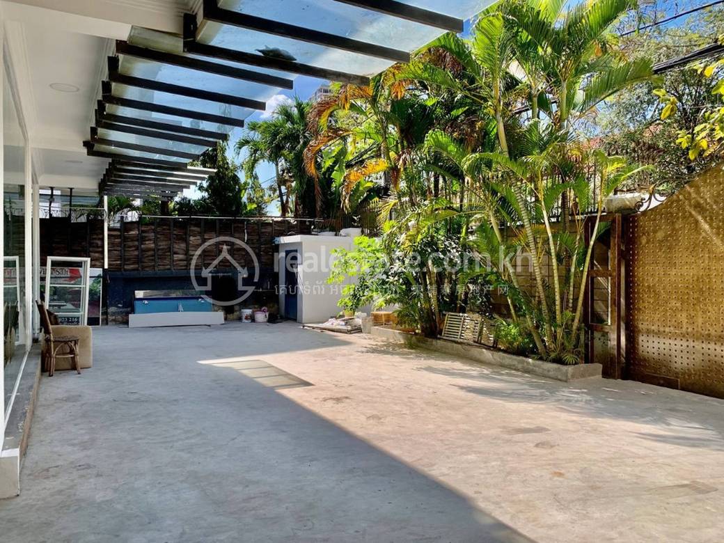Villa For Sale & Rent in Boeng Reang, Daun Penh, Phnom Penh