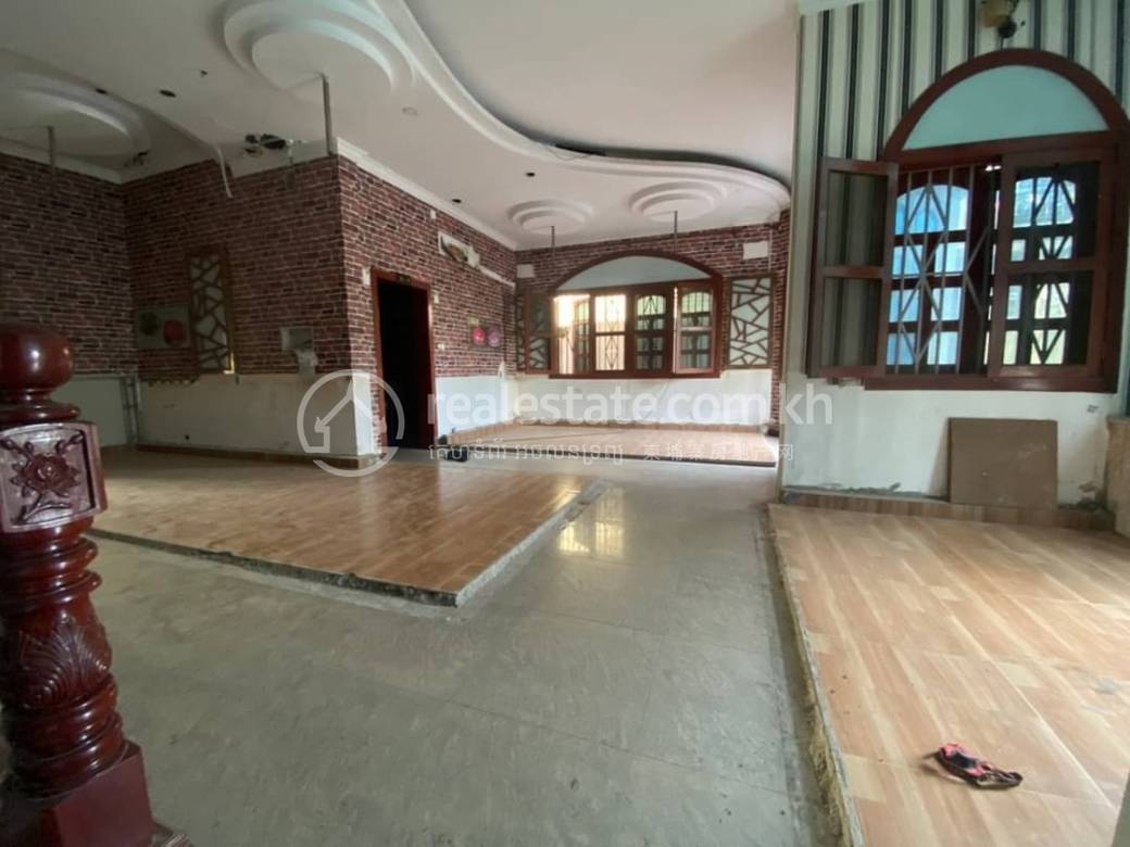 4 Bedrooms Villa For Sale for $4,200,000