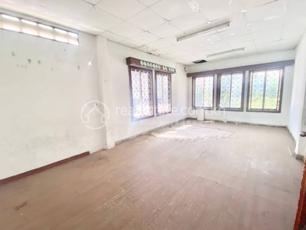 Boeng Keng Kang Villa For Rent in Boeng Keng Kang