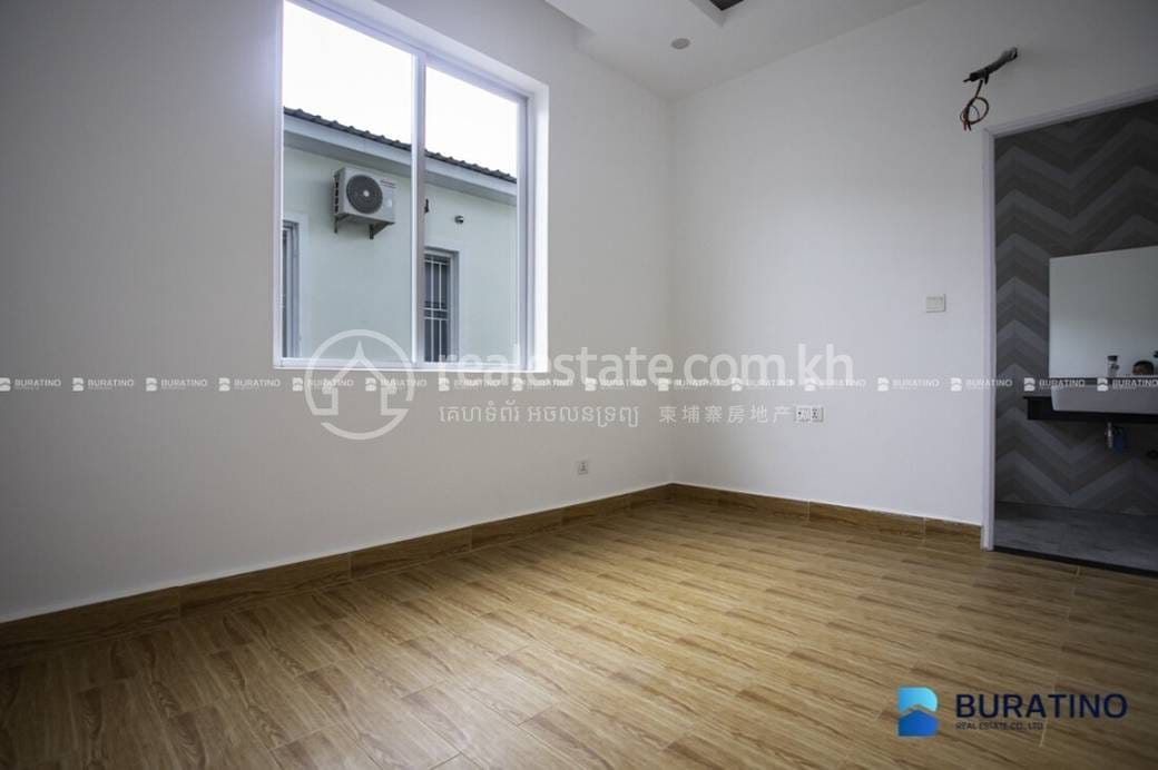 Chroy ChangvarHouse and lot出售，位于Chroy Changvar