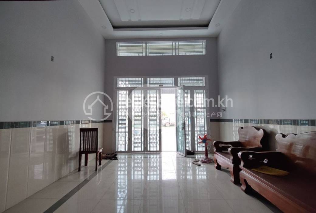 ตึกแถว For Sale & Rent พร้อมที่จอดรถ 1 คัน
