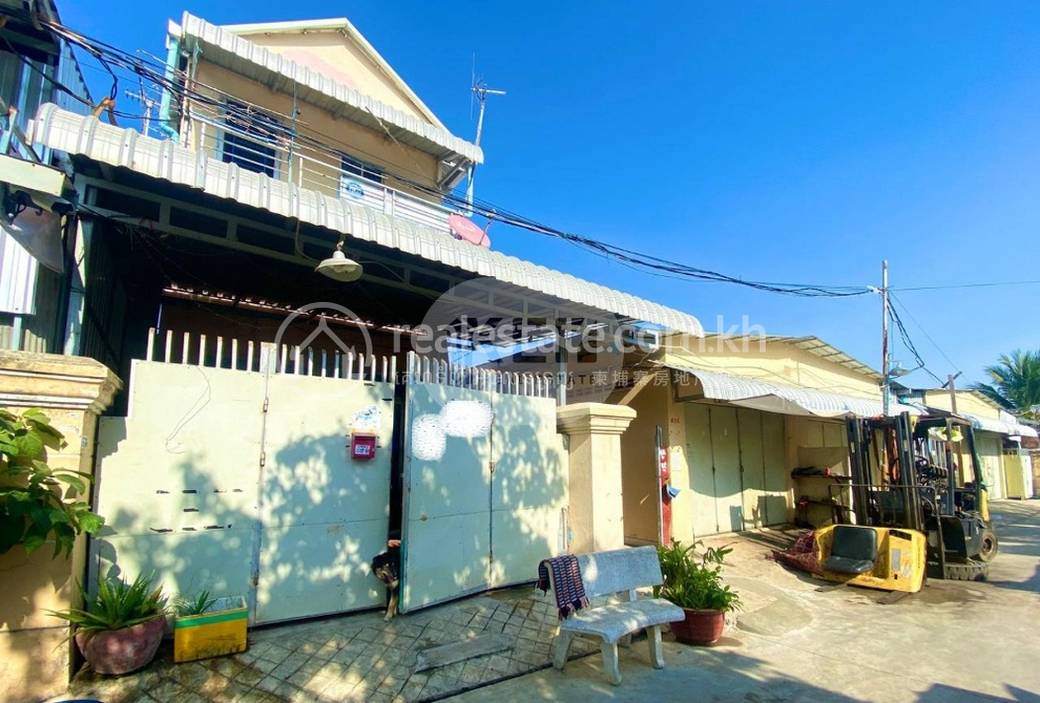 带1个停车位的House and lot出售