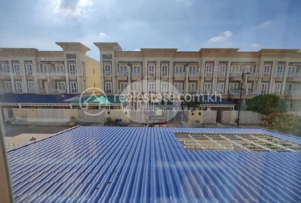Preaek Lieb联排住宅出售，位于Preaek Lieb