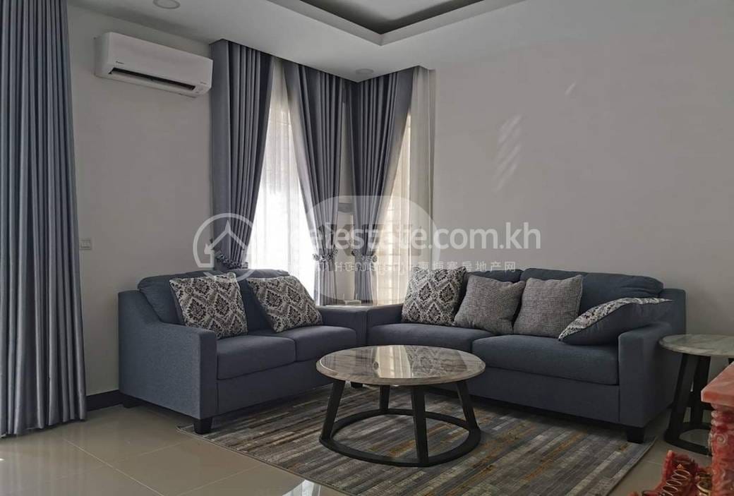 Chroy Changvar双子别墅出售，价格$188,000