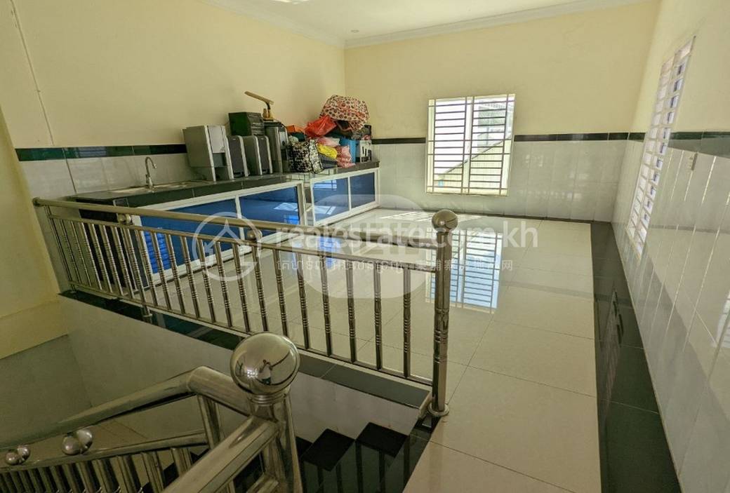 Meanchey排屋出售，价格$220,000