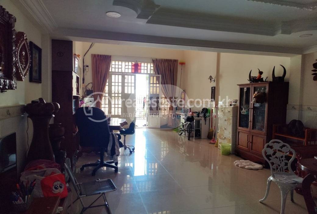 Meanchey排屋出售，价格$130,000