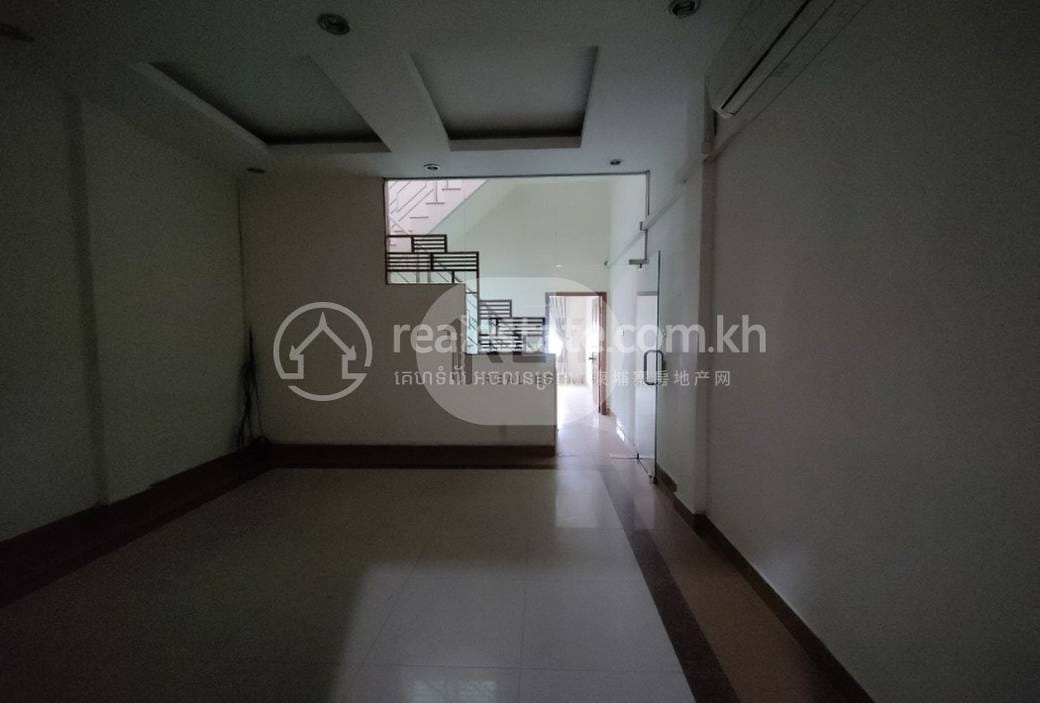Boeung Kak 1 Shophouse K pronájmu in Boeung Kak 1