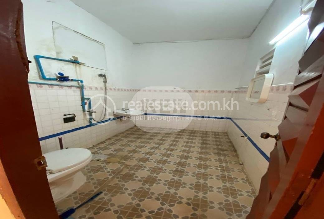 Toul Kork店屋出售，价格$500,000