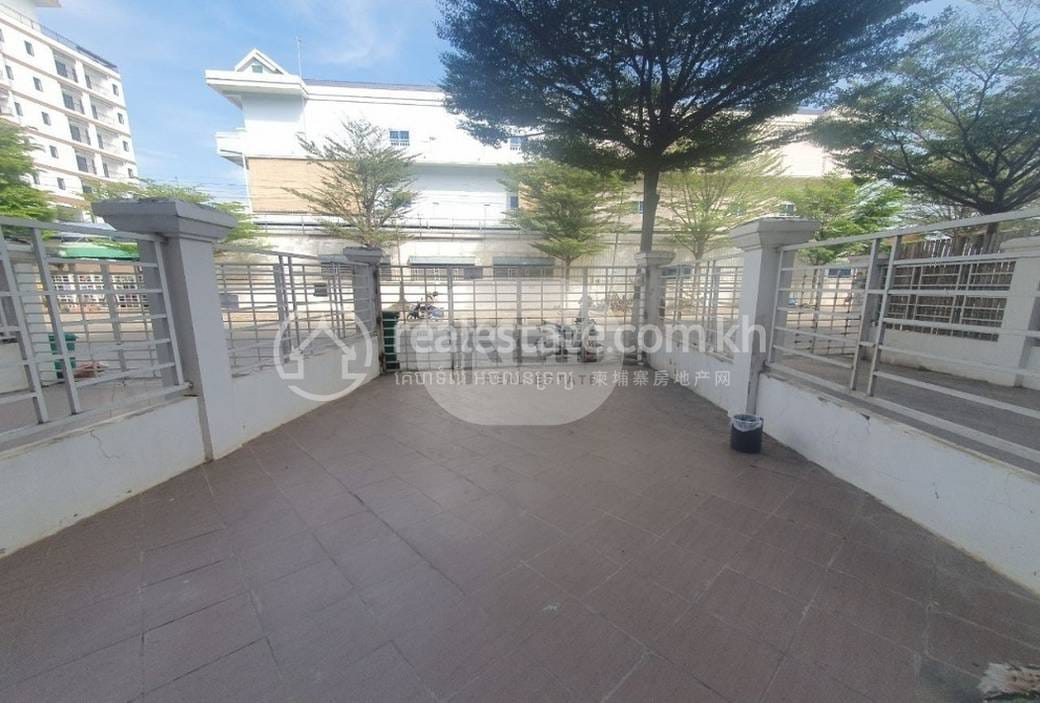 Shophouse For Sale & Rent in Sen Sok $350,000