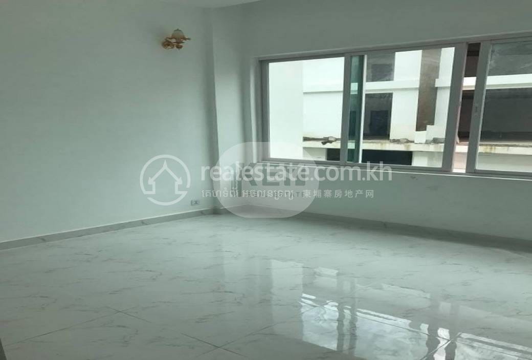 Toul Kork排屋出租，价格$1,900