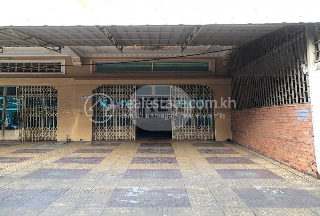 Maison mitoyenne À vendre à Toul Kork $360,000