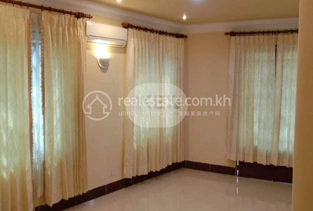 Vila Na prodej in Chamkarmon $750,000