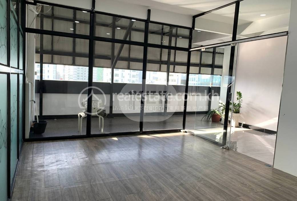 อาคารสำนักงาน สำหรับเช่า ใน, โตนเลบาสัก, จัมการมอน, พนมเปญ