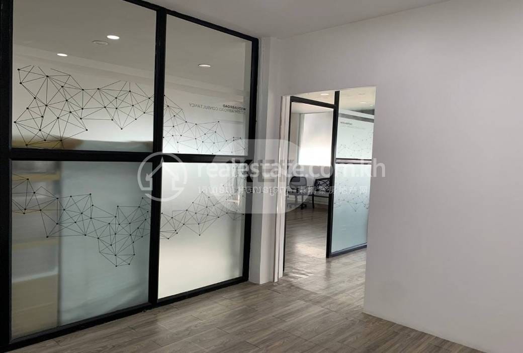 อาคารสำนักงาน สำหรับเช่า ใน Chamkarmon $1,400