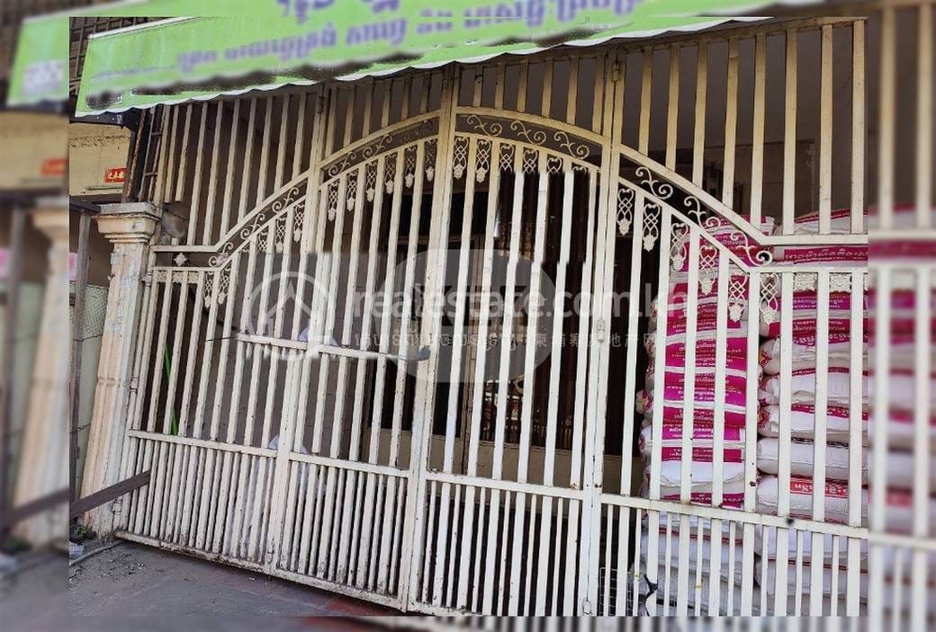 Shophouse For Sale & Rent with 1 Parking Space
