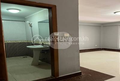   , Tuek L'ak 3, Toul Kork, พนมเปญ