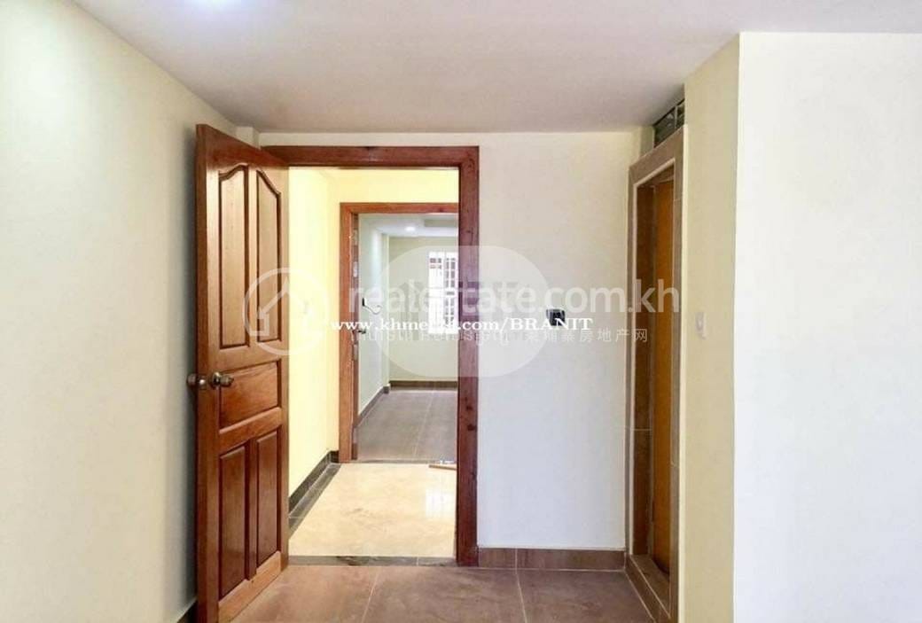Shophouse For Sale in Por Sen Chey $110,000