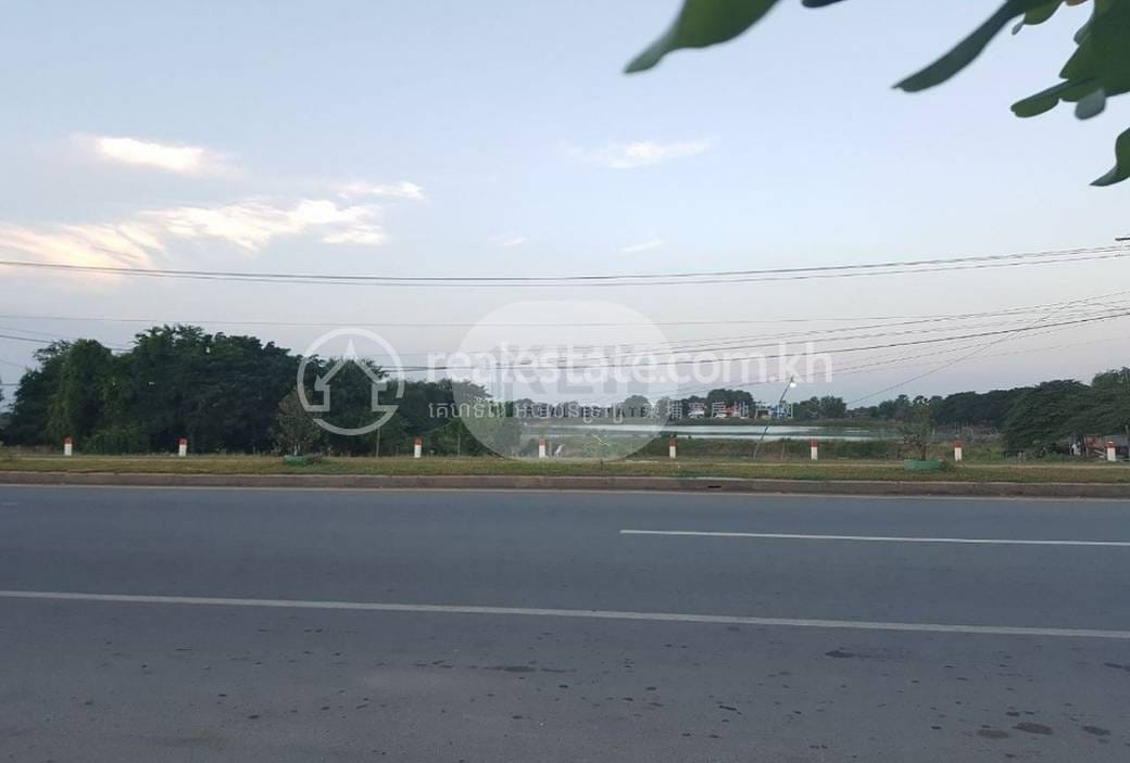 Preaek Pnov ឃ្លាំង សំរាប់ជួល នៅ Preaek Pnov