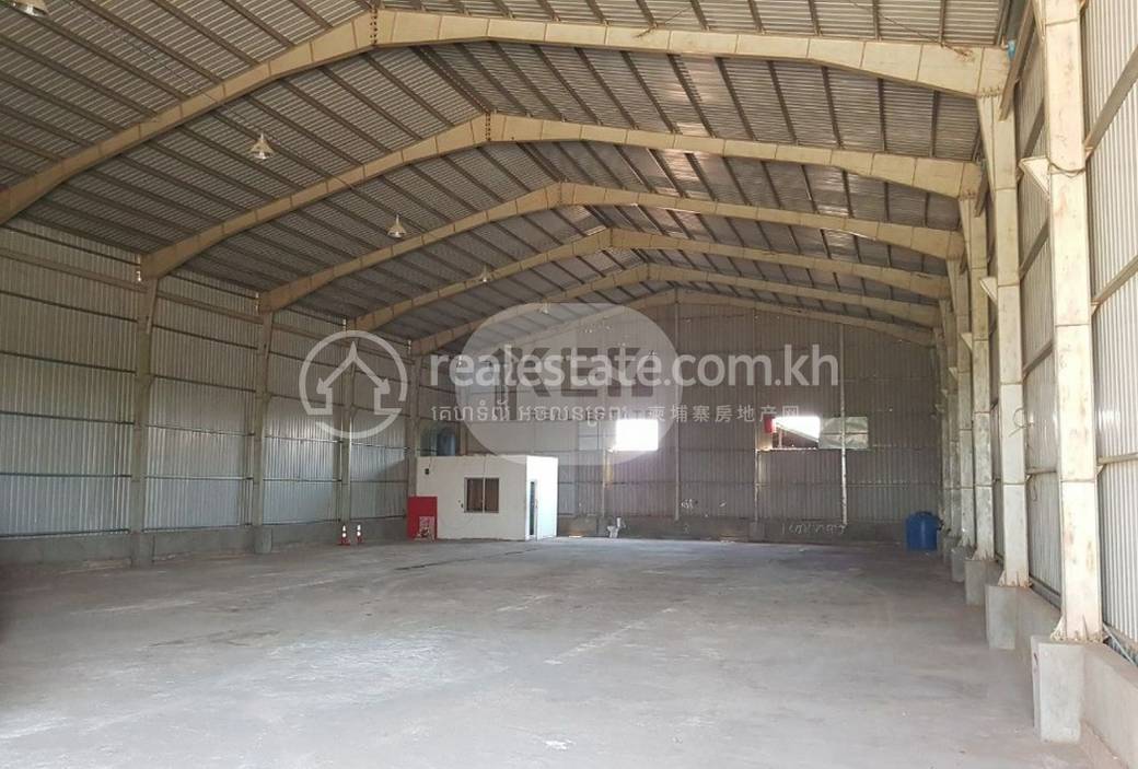 Prek Pnov ឃ្លាំង សំរាប់ជួល នៅPrek Pnov