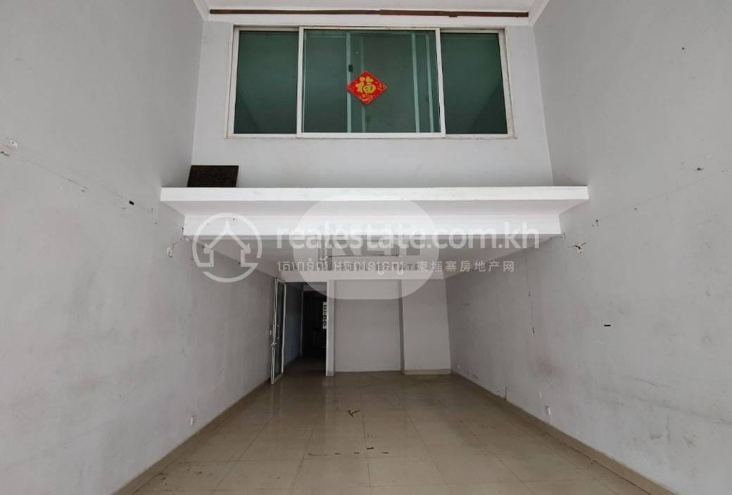 Shophouse K pronájmu in Toul Kork $1,200